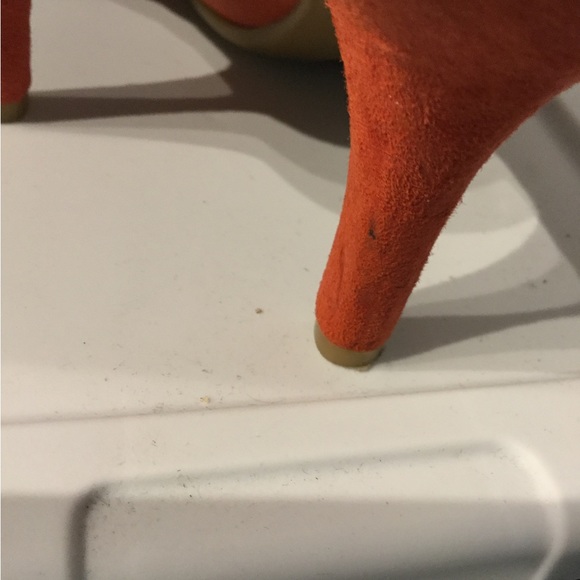 Calvin Klein orange heels size 7.5 - Picture 2 of 5